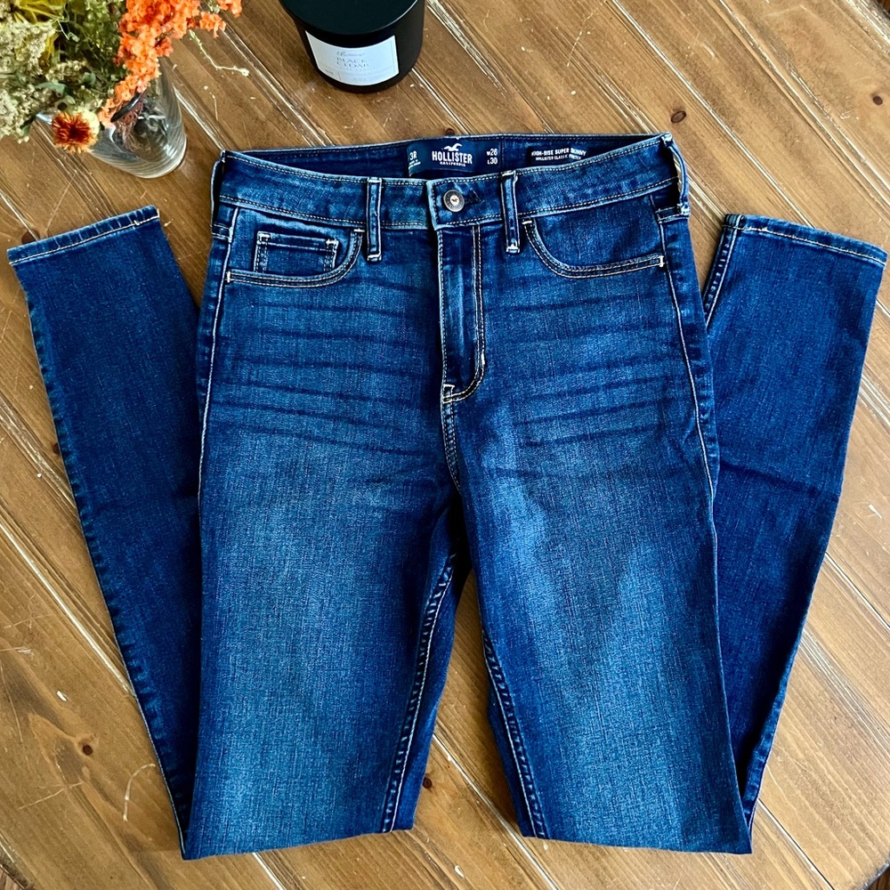❤️ Like New Hollister Jeans ❤️